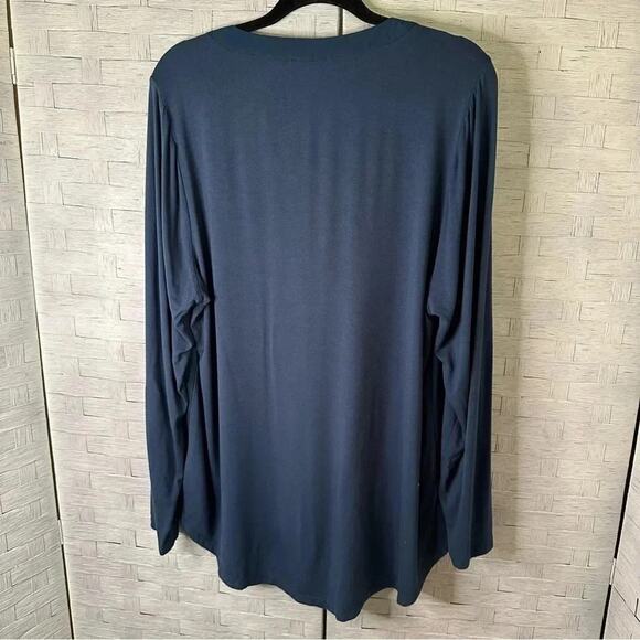 Lane Bryant aqua blouse, soft V-neck front plat, business casual plus size - Picture 4 of 9